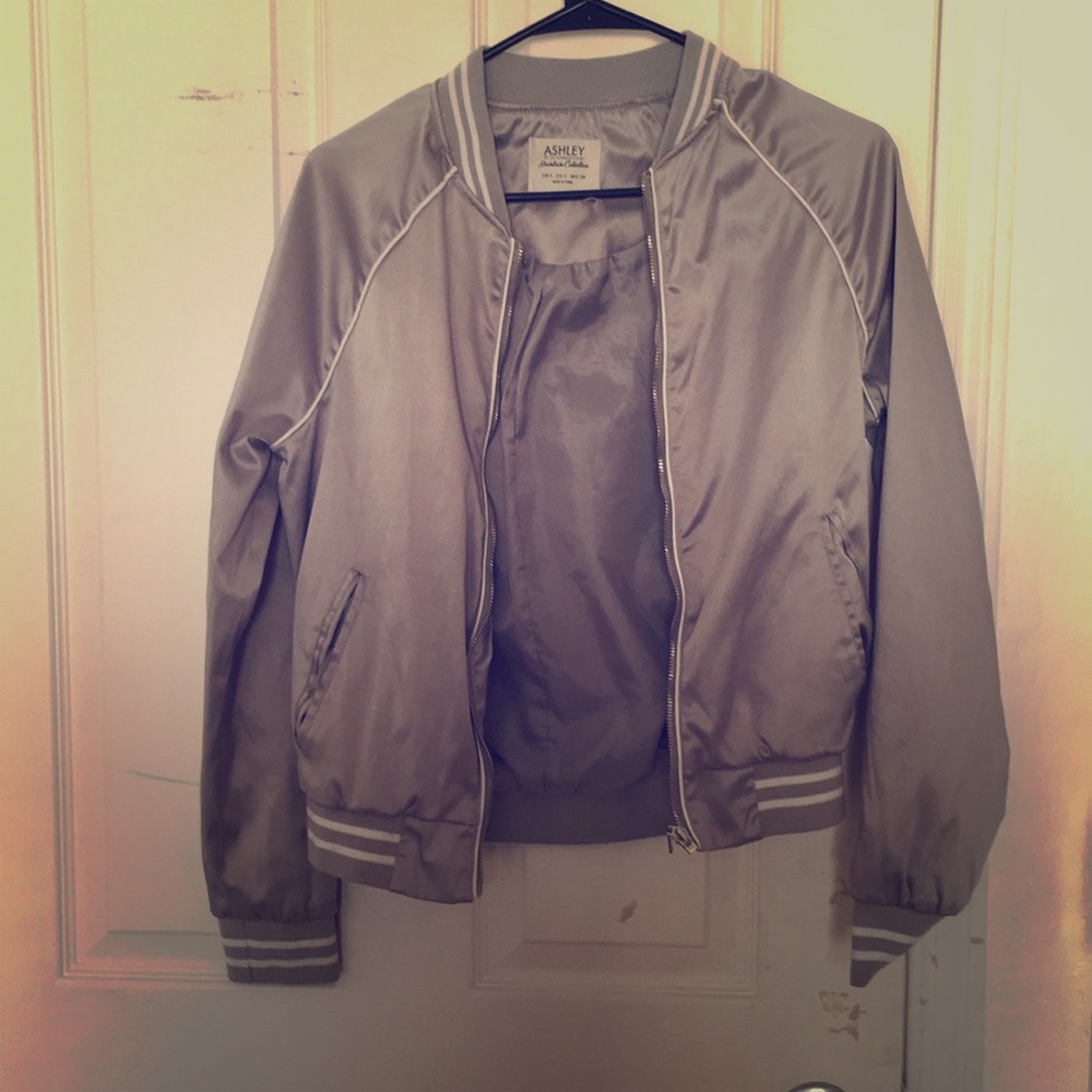 A silver leather mans jacket